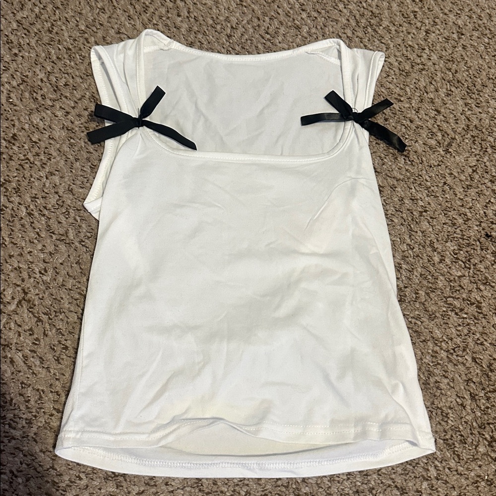 SHEIN White Crop Top with Black Bow Accents